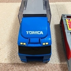 【決まりました】トミカ　収納車　4セットの画像