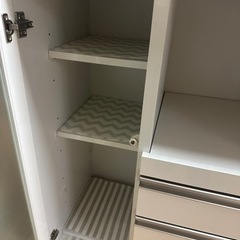 食器棚の画像