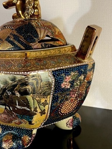 豪華絢爛【薩摩焼 特大 三足香炉】金爛手 花詰図 金獅子 蓋付