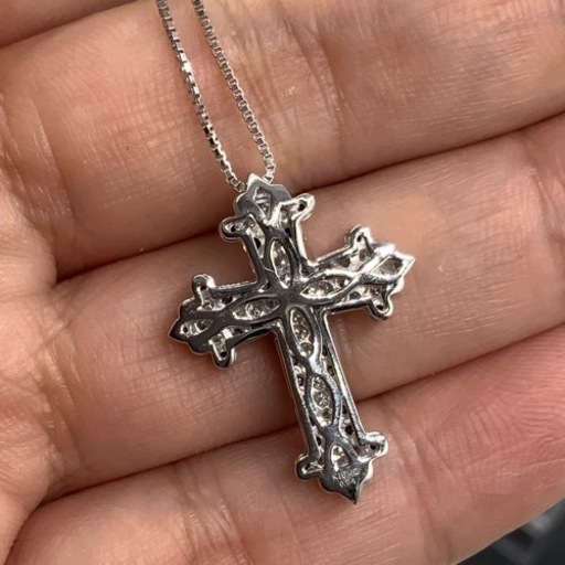 K18WG ホワイトゴールド　ダイヤモンドクロスネックレス　5.3g 約45cm ダイヤ 0.74ct