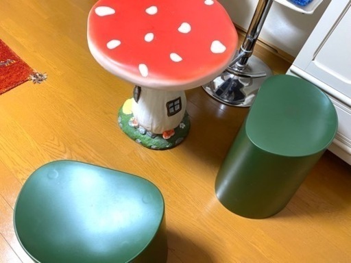 キノコ　テーブル