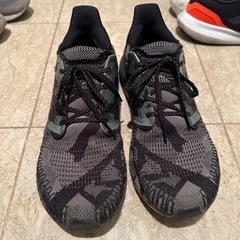 アディダス ウルトラブースト 28.5cm adidasの画像