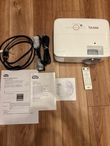 【プロジェクター】BenQ TH671ST