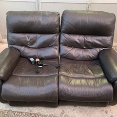 送料無料　電動リクライニングソファ