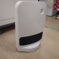 2019年極上美品 大容量 ストーブ ヒーター セラミックファンヒーター 人感センサー付き 節電 省エネ 大風量 首振りタイプ 1200W 転倒オフ機能 速暖 小型 コンパクト の画像