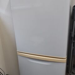 冷蔵庫・保冷庫・湯沸かしポットをお引き取りいただける方を探しています！