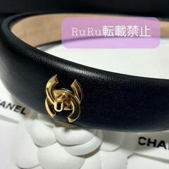 CHANEL シャネル PUレザー カチューシャの画像
