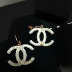 CHANEL シャネル ピアスの画像