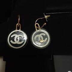 CHANEL シャネル ピアス 訳ありの画像
