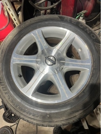 値下 車のパーツ タイヤ、ホイール