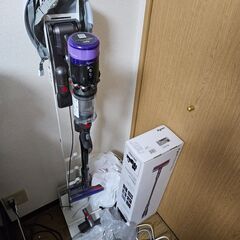 ダイソン　DYSON　SV21FF　掃除機　中古