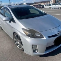 TOYOTA PRIUS の画像
