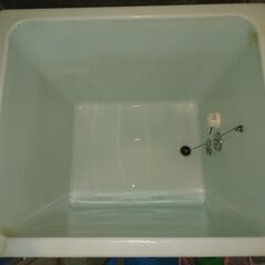 ★ズバリ3万円3年使用★公営・都営住宅向けシャワー付CF風呂釜排気筒3年使用と浴槽右排水前エプロンをまとめて譲ります★4/13・14引渡し希望の画像