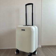 スーツケースの画像