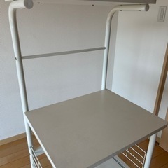 【3月23日土曜引き取り希望】レンジ台の画像