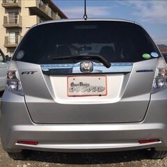 【自社ローン】★保証人なし★全国対応★フィットHYBRID★ｼﾙﾊﾞｰ★純正ナビ★車検2年つきの画像