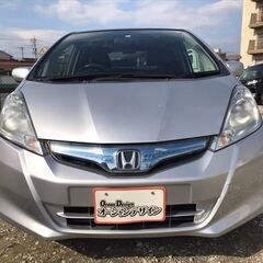 【自社ローン】★保証人なし★全国対応★フィットHYBRID★ｼﾙﾊﾞｰ★純正ナビ★車検2年つきの画像
