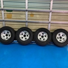 285/75R16 ホイール付き　4本セット　ブリヂストン