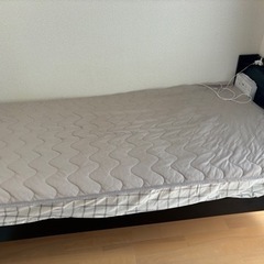 シングルベッドフレーム　取引中の画像