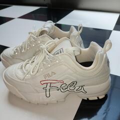 【引渡し予定】FILA スニーカー 23,5cm【美品 半額以下...
