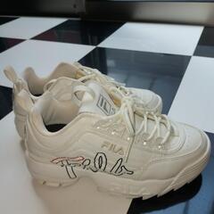 【引渡し予定】FILA スニーカー 23,5cm【美品 半額以下 希少】 の画像