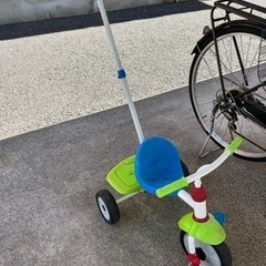三輪車