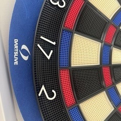 ダーツボード　箱付きの画像