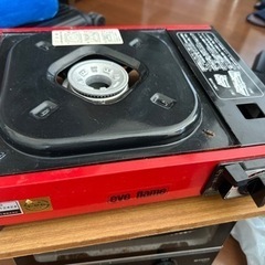 ヴィエラ32型TV、電子レンジ、湯沸かし器、無印良品洋服タンス、カセットコンロの5点セットの画像