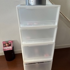 ヴィエラ32型TV、電子レンジ、湯沸かし器、無印良品洋服タンス、カセットコンロの5点セットの画像