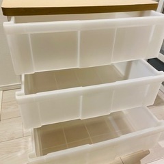 ウッド板付きの収納ケース×2つの画像