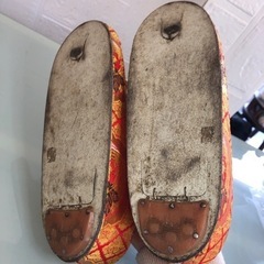 草履 和装小物 七五三 着物 七歳 三歳 和装 金色 赤 和柄 お洒落 21cm 子供用 箱無し 表は美品 イベント 中古品 ラスト1点 かっこいいの画像