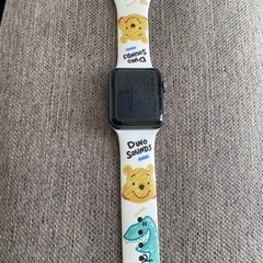 Apple Watch Series 3（GPS + Cellularモデル）- 38mmスペースグレイアルミニウムケースの画像