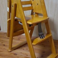 お渡し予定有 カトージ  木製 ワイドハイチェアの画像