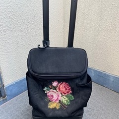 【決まりました！】キャリーバック　4輪カート　花柄刺繍