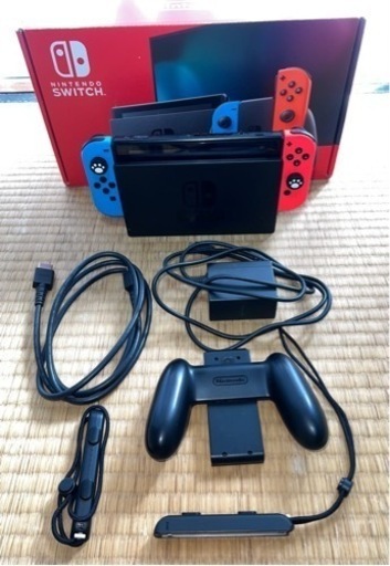 【お渡し済み】Nintendo Switch ニンテンドースイッチ 64GBのSDとケースとスティックカバー2Pお付けします