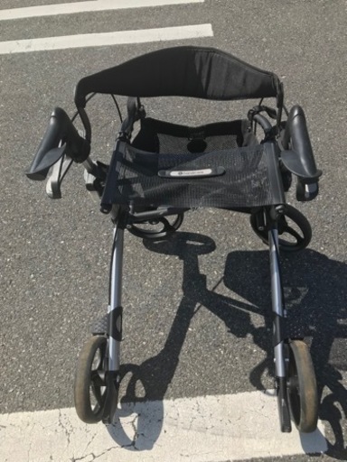 折りたたみ式歩行車　ジェミノ