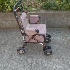 高齢者等散歩　買い物用手押しカート