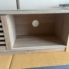 テレビボードの画像