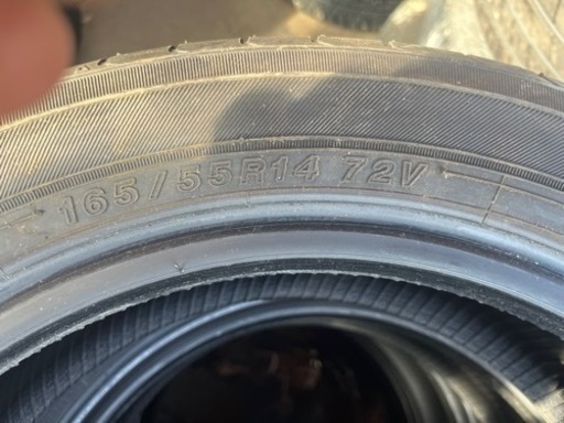 車のパーツ タイヤ、ホイール