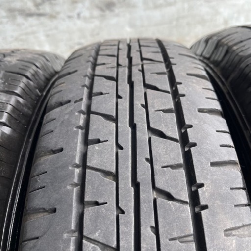 バリ山　DUNLOP ダンロップ　VAN01 165R14 6PR LT 夏タイヤ　2018年製　14インチ