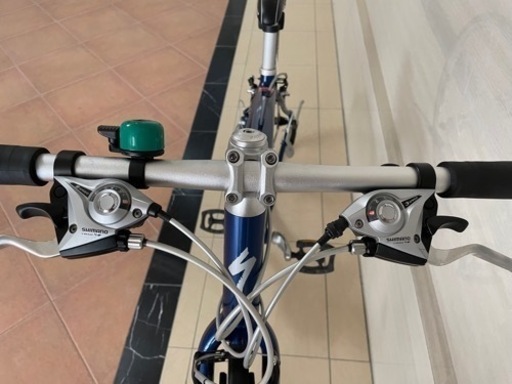 ほぼ新車　specialized sirrus スペシャライズド　シラス　サイズS