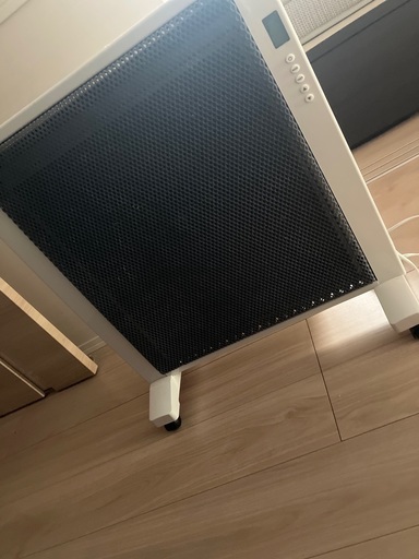 【3/24までの引き取り希望】2018年製パネルヒーター　定価約2万円