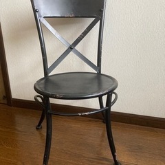 アンティーク調黒椅子2脚家具 ダイニングセットの画像