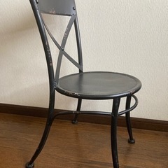 アンティーク調黒椅子2脚家具 ダイニングセットの画像