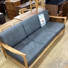 KC-27【新入荷　リサイクル品】ファルコ　3シーターソファ　アッシュ材　グレー