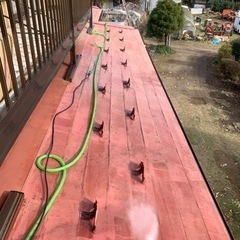 屋根作業のお手伝い。の画像