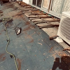 屋根作業のお手伝い。の画像