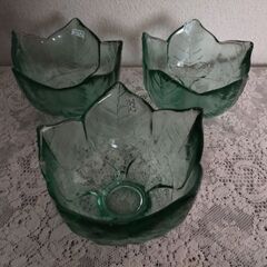 （価格変更）未使用ガラス器3個　小物入れ　食器