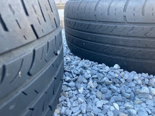 車のパーツ タイヤ、ホイール