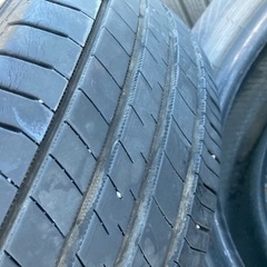 車のパーツ タイヤ、ホイールの画像